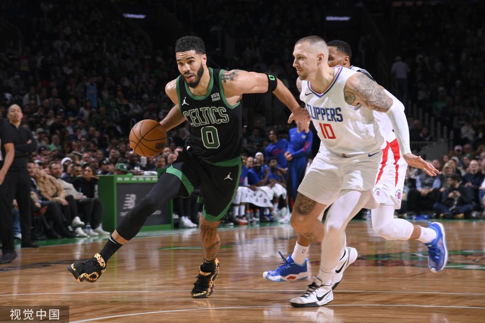 趙睿貢獻22分6助攻齊麟斬獲20分吳前奉獻21分11助攻新疆喜迎七連勝終結浙江五連勝.